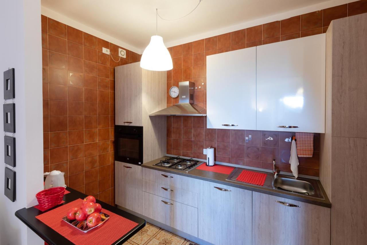 086 - Sunshine Home, 5 Minuti Dalla Spiaggia - Parcheggio Privato Gratis Incluso Ospedaletti Buitenkant foto